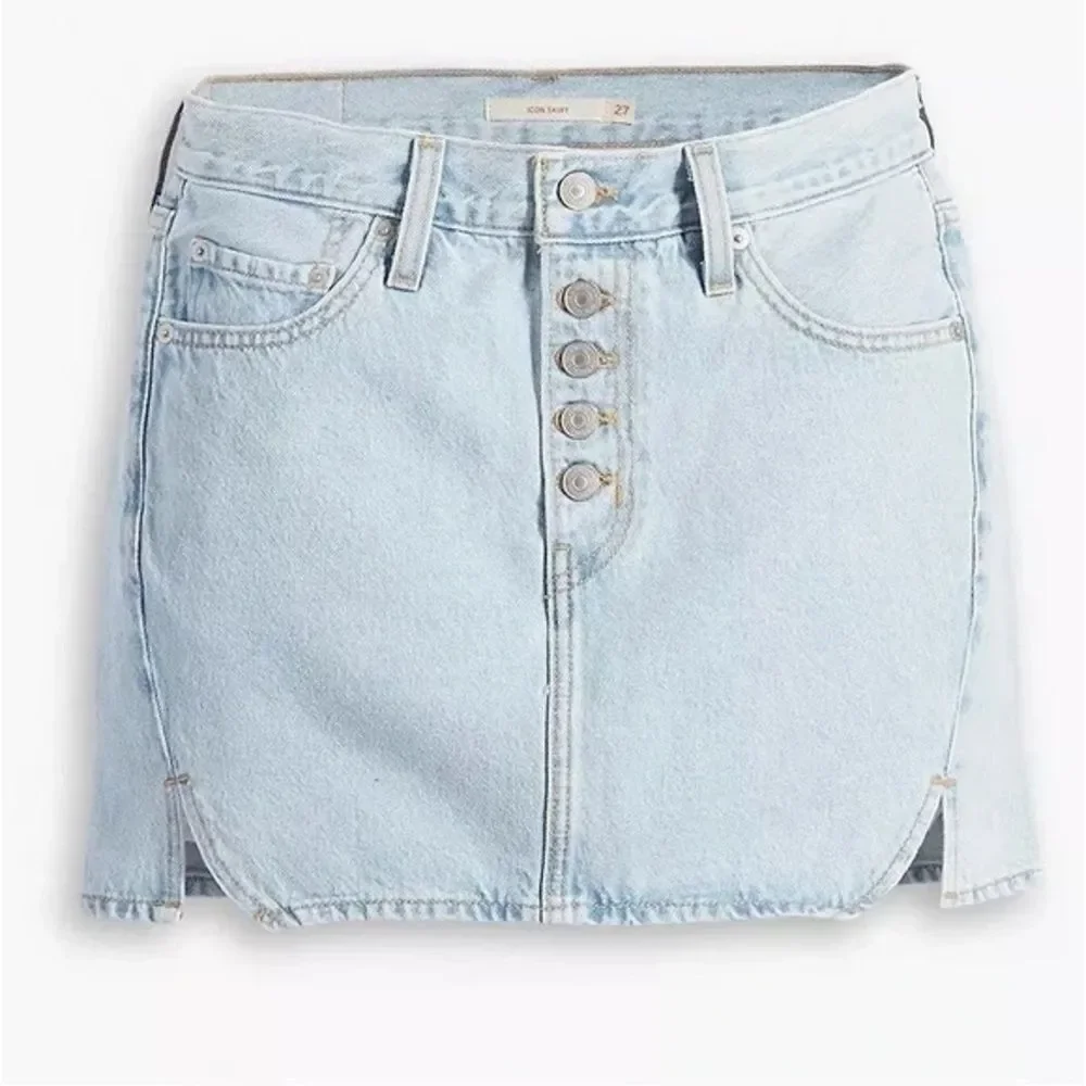 Levi’s Icon Mid Rise Skirt In Light Blue - Picture 4 of 7